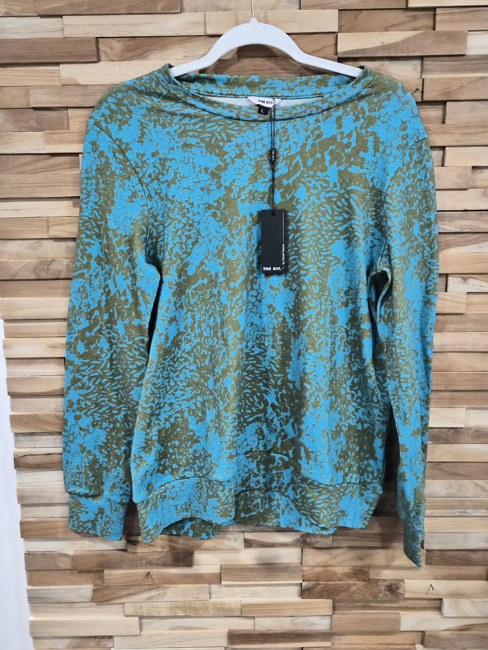 The Kit Rumi Sweatshirt in Aqua Complication - Size L - New With Tags